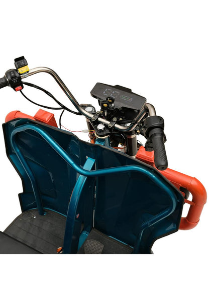 Driver cockpit and digital display of electric cargo bike