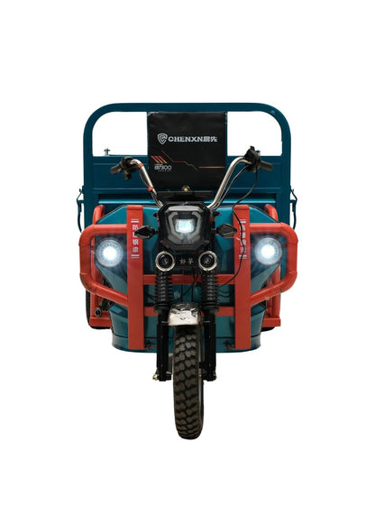 Front view of 1.6 MTR electric cargo tricycle with LED headlights