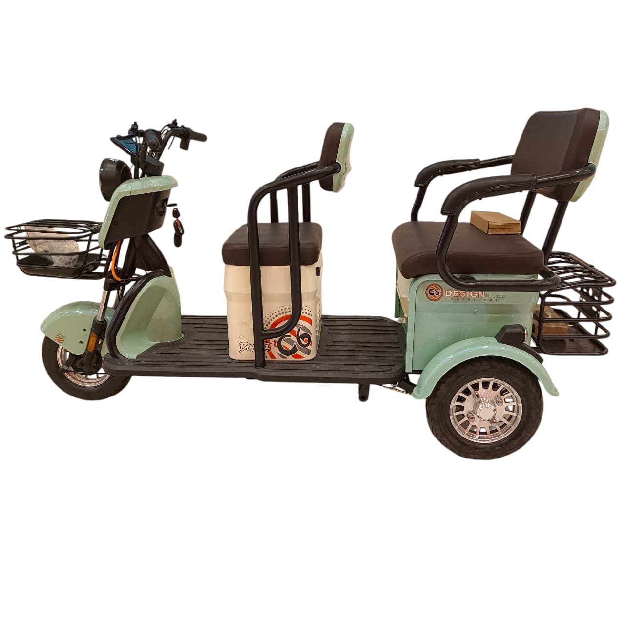 Side profile of mint green F7B electric family buggy