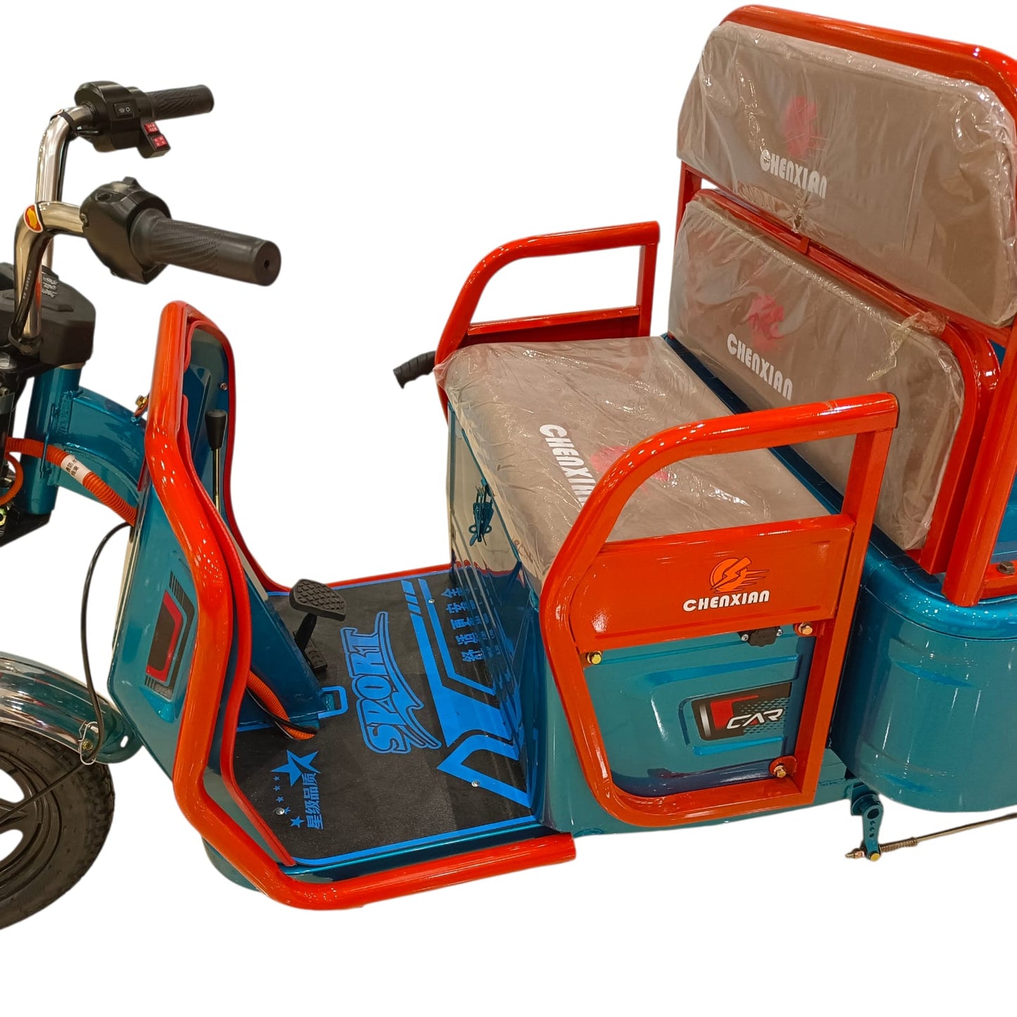 Comfortable rider seat and spacious footboard of 1.1 MTR Electric Cargo Bike designed for daily commercial logistics and delivery operations