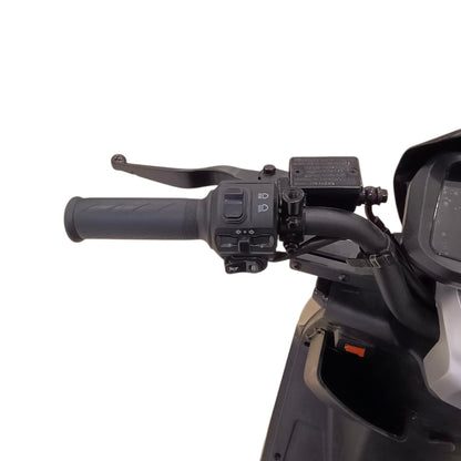 GT-1 left handlebar controls with reverse mode