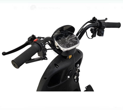 CM-03 electric mobility trike digital display, ergonomic handlebars and riding controls with key ignition