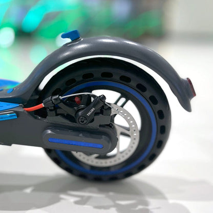 M365 Pro electric scooter rear disc brake and solid rear tyre