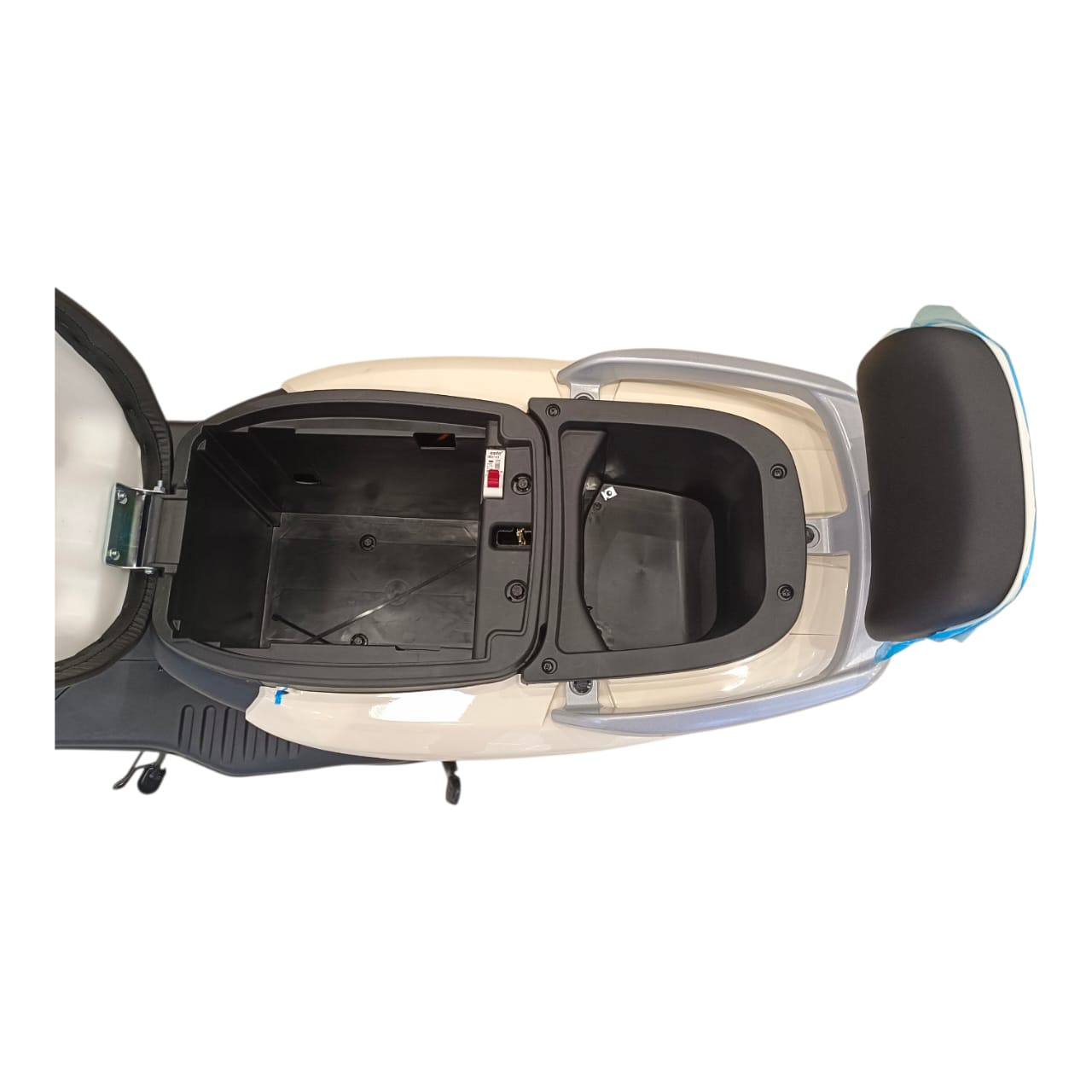 M5 Pro Max Moped Style E-Bike under-seat storage
