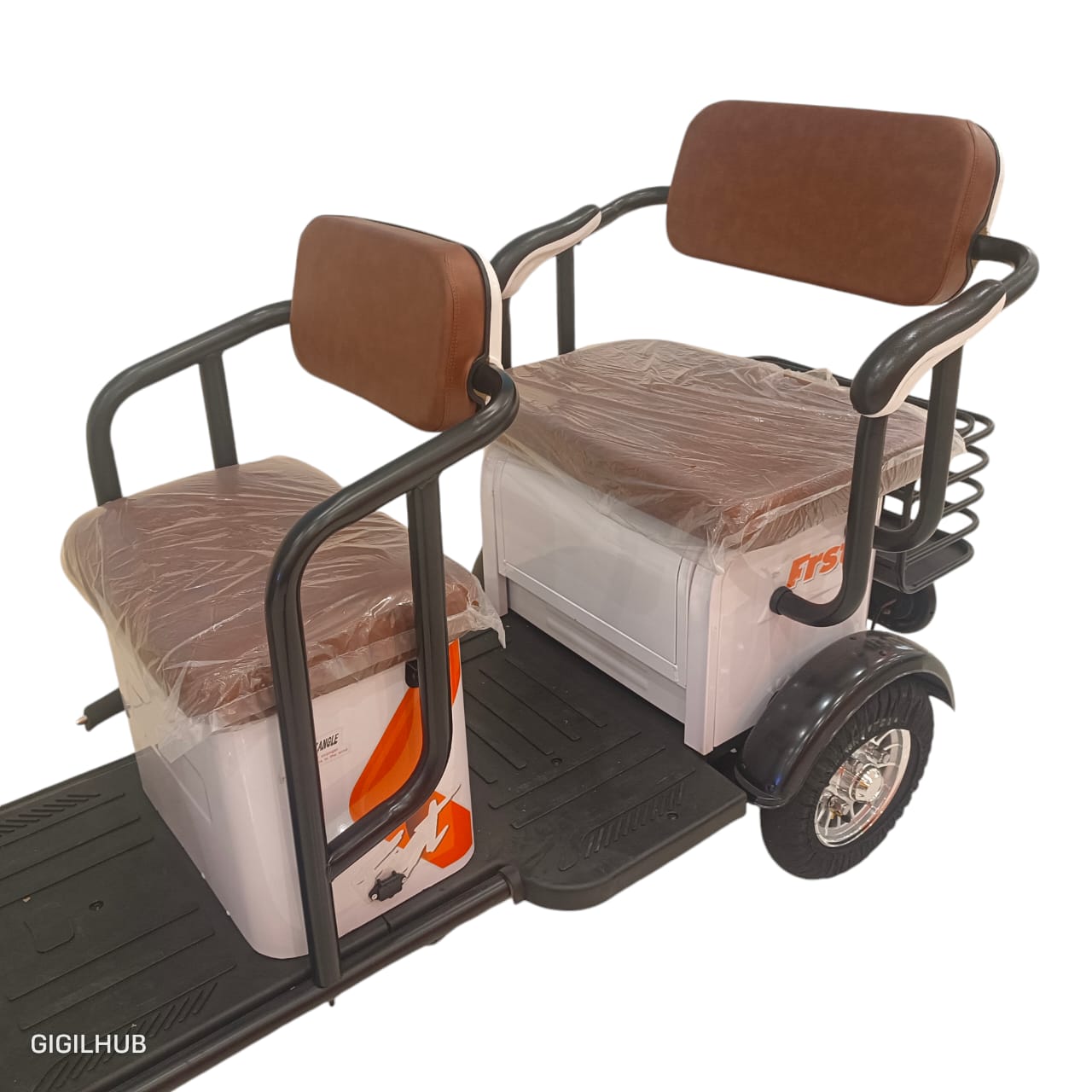 Premium three-seat arrangement of F7B tri-wheel mobility buggy
