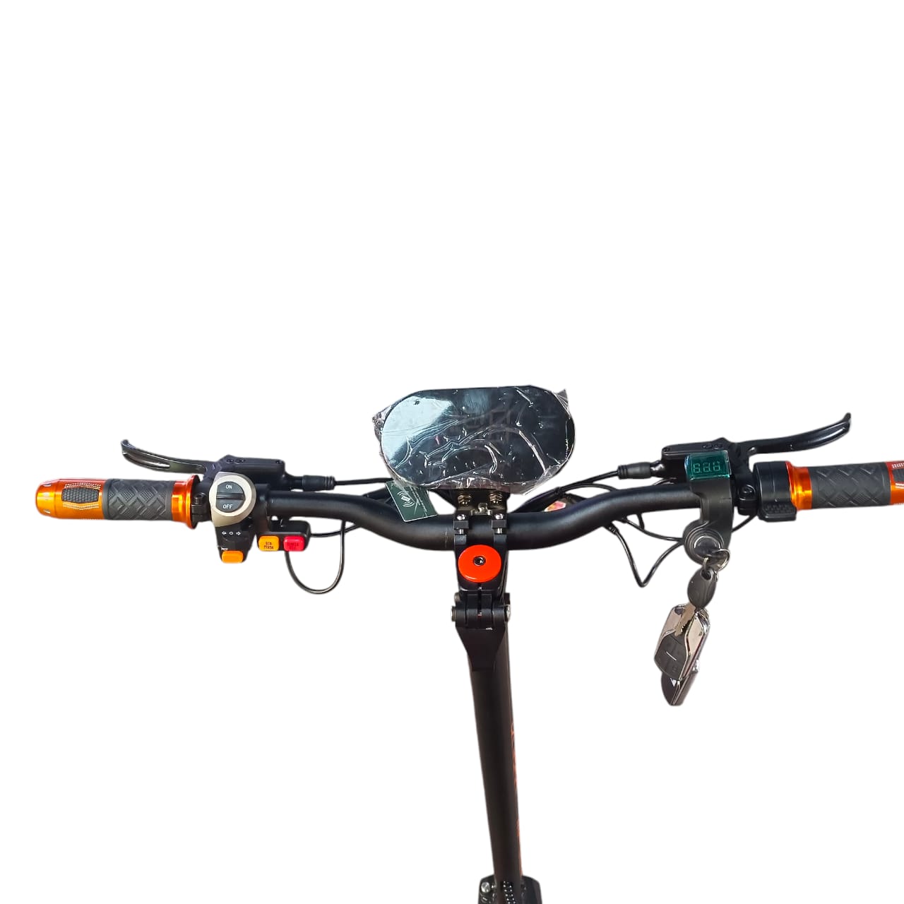 Kugoo G3 Plus electric scooter handlebar controls and display